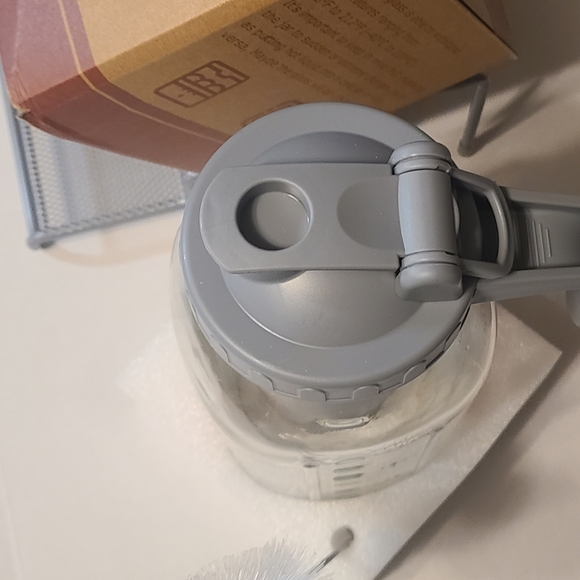 Festive Santa Heavy Duty Glass Jar with Gray Lid 64 Oz. NIB - Picture 3 of 13